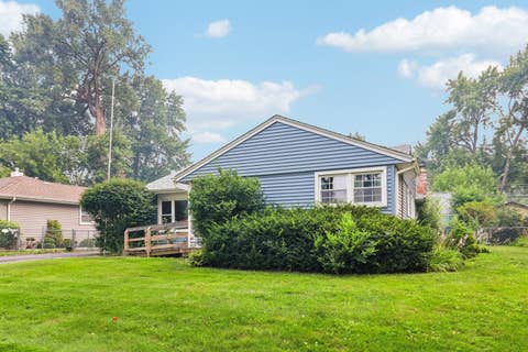 Tiny photo for 2206 Hawk Lane, Rolling Meadows, IL 60008 (MLS # 12709741)