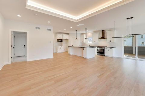 Tiny photo for 805 W Poplar Street, Palatine, IL 60067 (MLS # 12622502)