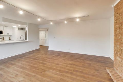 Tiny photo for 1615 Maple Terrace #115-1L, Lisle, IL 60532 (MLS # 12580564)