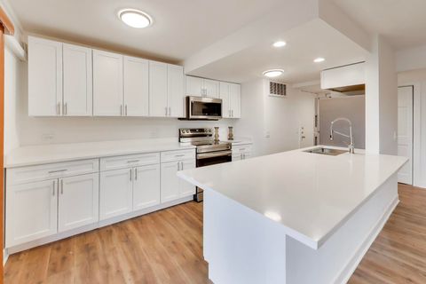 Tiny photo for 1615 Maple Terrace #115-1L, Lisle, IL 60532 (MLS # 12580564)