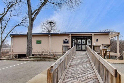 Tiny photo for 1615 Maple Terrace #115-1L, Lisle, IL 60532 (MLS # 12580564)