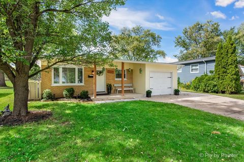 Tiny photo for 1354 Dakota Drive, Elgin, IL 60120 (MLS # 12480357)