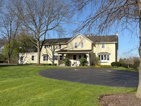 Photo of 62 Dundee Lane, Barrington, IL 60010 (MLS # 12656009)