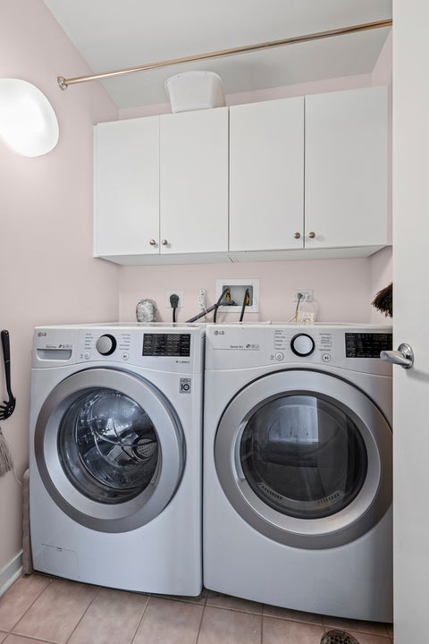Tiny photo for 807 Davis Street #2212, Evanston, IL 60201 (MLS # 12701892)