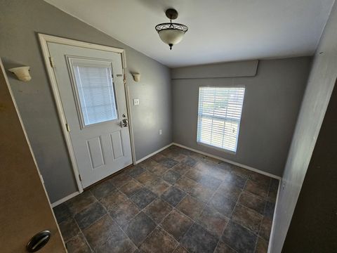 Tiny photo for 1024 Tolle Road, Mt Vernon, IL 62864 (MLS # 12601690)