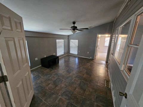 Tiny photo for 1024 Tolle Road, Mt Vernon, IL 62864 (MLS # 12601690)