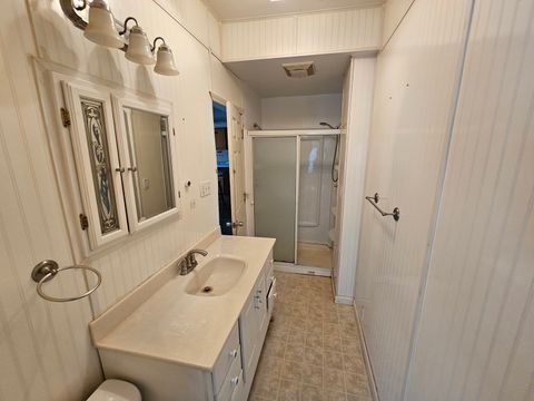 Tiny photo for 1024 Tolle Road, Mt Vernon, IL 62864 (MLS # 12601690)