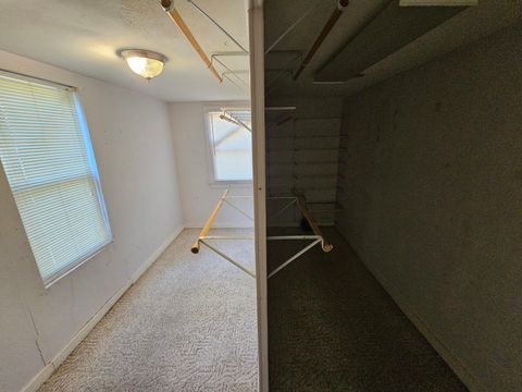 Tiny photo for 1024 Tolle Road, Mt Vernon, IL 62864 (MLS # 12601690)