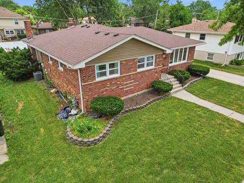 Tiny photo for 18433 Center Avenue, Homewood, IL 60430 (MLS # 12716748)