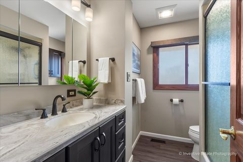 Tiny photo for 286 Stonegate Road, Clarendon Hills, IL 60514 (MLS # 12590774)