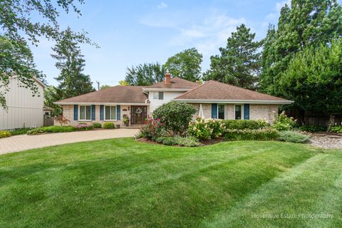 Tiny photo for 286 Stonegate Road, Clarendon Hills, IL 60514 (MLS # 12590774)