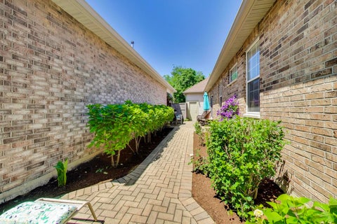 Tiny photo for 1701 Astor Avenue, Oakbrook Terrace, IL 60181 (MLS # 12670596)