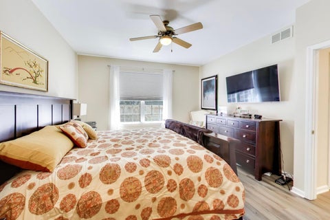 Tiny photo for 1701 Astor Avenue, Oakbrook Terrace, IL 60181 (MLS # 12670596)