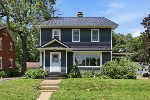 Photo of 4533 13th Avenue, Rock Island, IL 61201 (MLS # 12748209)