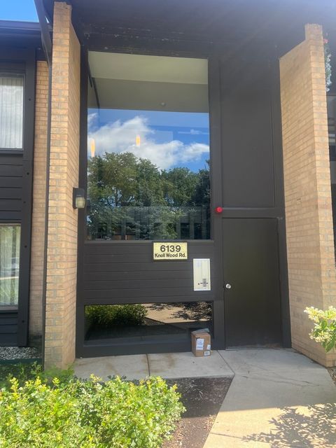 Tiny photo for 6139 KNOLL WOOD Road #103, Willowbrook, IL 60527 (MLS # 12463548)