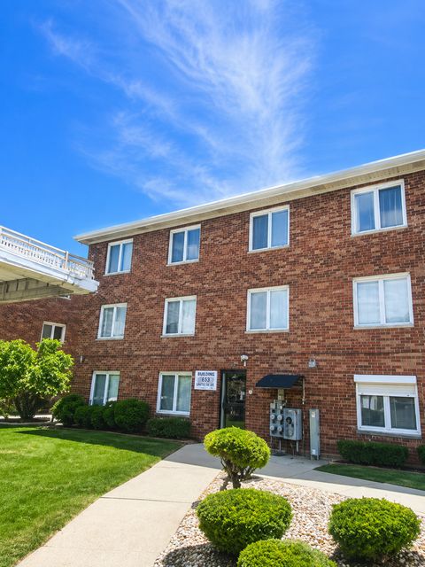 Tiny photo for 653 Chappel Avenue #1N, Calumet City, IL 60409 (MLS # 12688984)