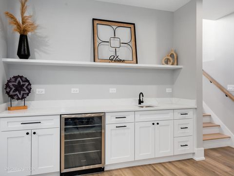 Tiny photo for 2902 N Seeley Avenue, Chicago, IL 60618 (MLS # 12487920)