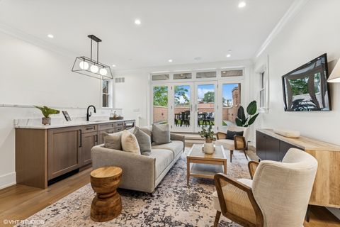 Tiny photo for 1963 N Dayton Street, Chicago, IL 60614 (MLS # 12373087)