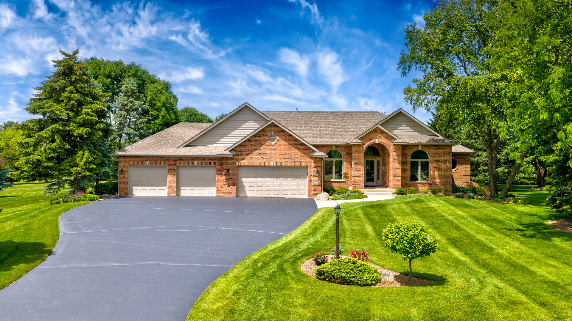 10907 Red Hawk Lane