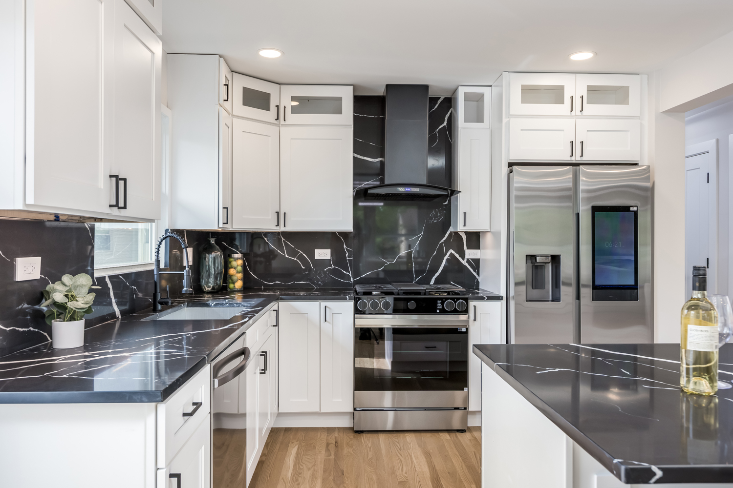 9132 Lincolnwood Drive