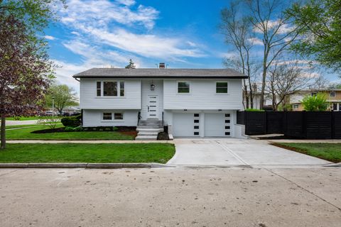 Tiny photo for 9132 Lincolnwood Drive, Evanston, IL 60203 (MLS # 12629188)