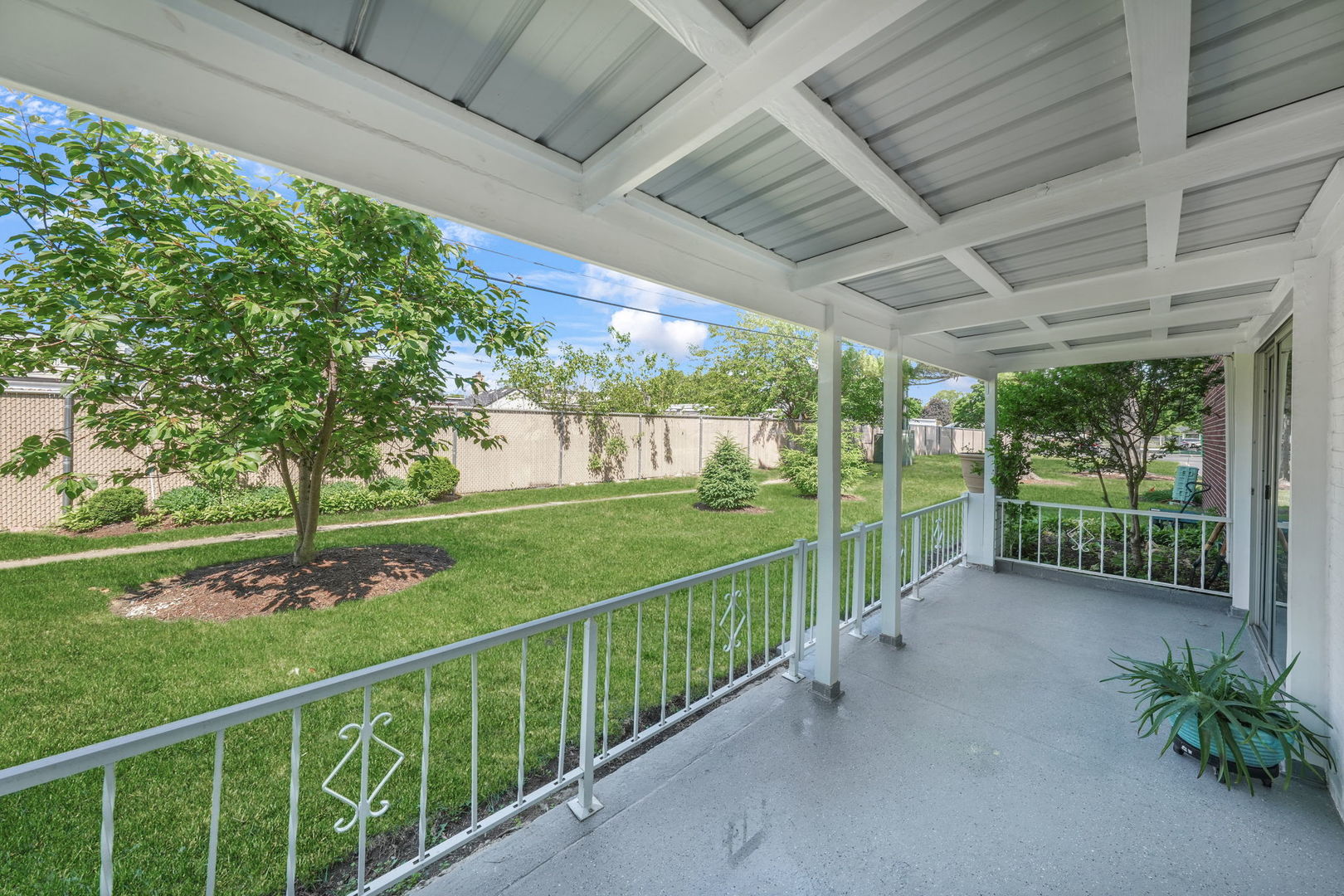 127 N Wolf Road 58A
