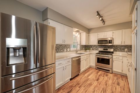 Tiny photo for 662 Nichole Lane, Geneva, IL 60134 (MLS # 12449432)