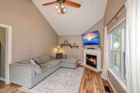 Tiny photo for 662 Nichole Lane, Geneva, IL 60134 (MLS # 12449432)