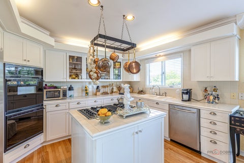 Tiny photo for 11 LAKE VIEW Road, Hawthorn Woods, IL 60047 (MLS # 12667490)