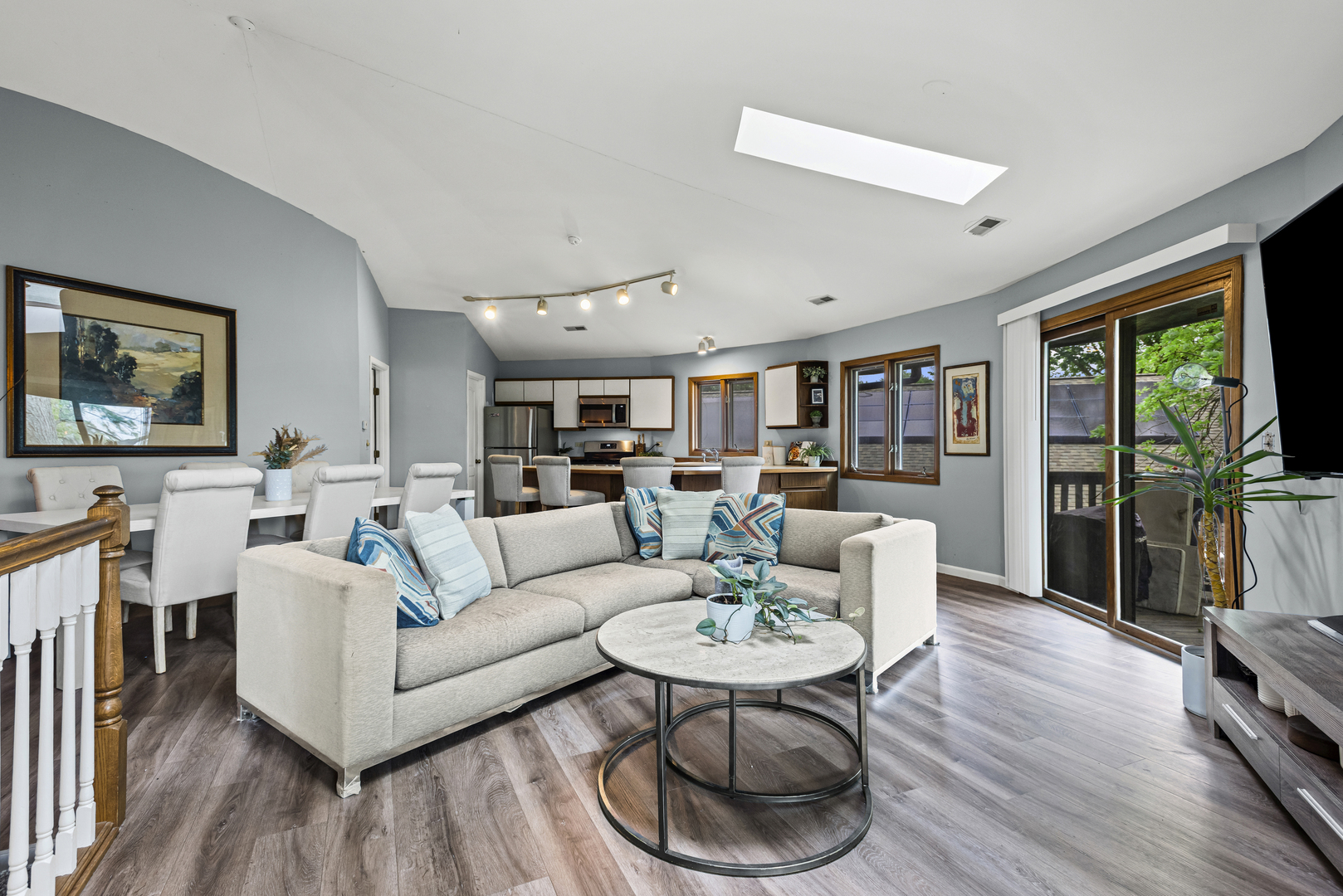 27W680 Warrenville Road