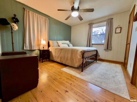 Tiny photo for 222 HICKORY Street, Flora, IL 62839 (MLS # EB460561)