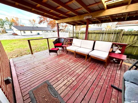 Tiny photo for 222 HICKORY Street, Flora, IL 62839 (MLS # EB460561)