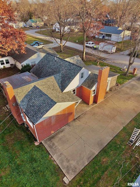 Tiny photo for 222 HICKORY Street, Flora, IL 62839 (MLS # EB460561)