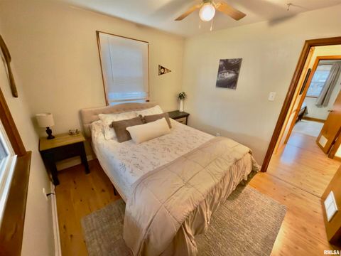 Tiny photo for 222 HICKORY Street, Flora, IL 62839 (MLS # EB460561)