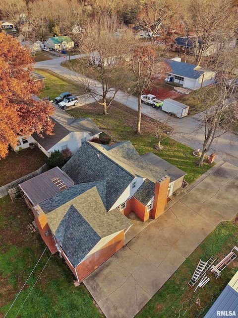 Tiny photo for 222 HICKORY Street, Flora, IL 62839 (MLS # EB460561)