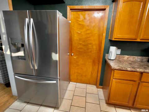 Tiny photo for 222 HICKORY Street, Flora, IL 62839 (MLS # EB460561)