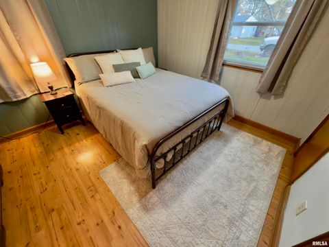 Tiny photo for 222 HICKORY Street, Flora, IL 62839 (MLS # EB460561)