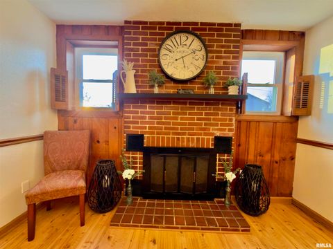 Tiny photo for 222 HICKORY Street, Flora, IL 62839 (MLS # EB460561)