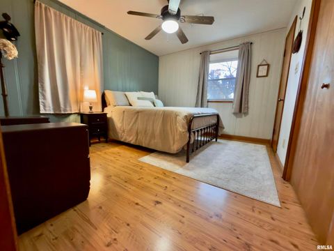 Tiny photo for 222 HICKORY Street, Flora, IL 62839 (MLS # EB460561)