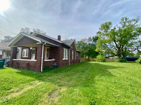 Tiny photo for 657 W Wood Street, Decatur, IL 62522 (MLS # 12035954)