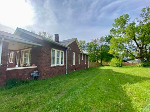 Tiny photo for 657 W Wood Street, Decatur, IL 62522 (MLS # 12035954)