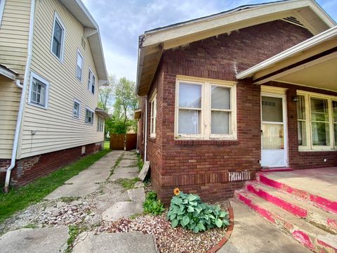 Tiny photo for 657 W Wood Street, Decatur, IL 62522 (MLS # 12035954)
