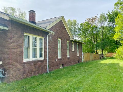Tiny photo for 657 W Wood Street, Decatur, IL 62522 (MLS # 12035954)