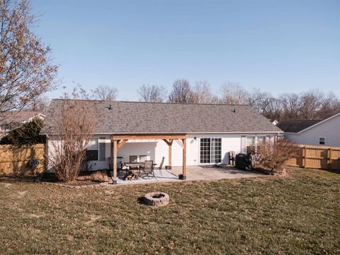 Tiny photo for 1505 Hawkeye Court, Cartervill, IL 62918 (MLS # 100000039)