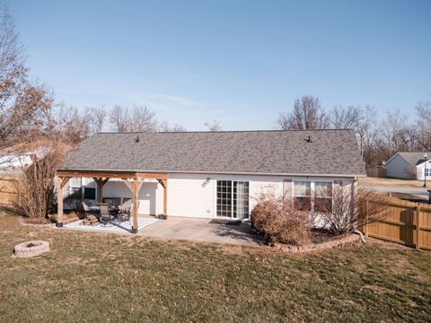 Tiny photo for 1505 Hawkeye Court, Cartervill, IL 62918 (MLS # 100000039)
