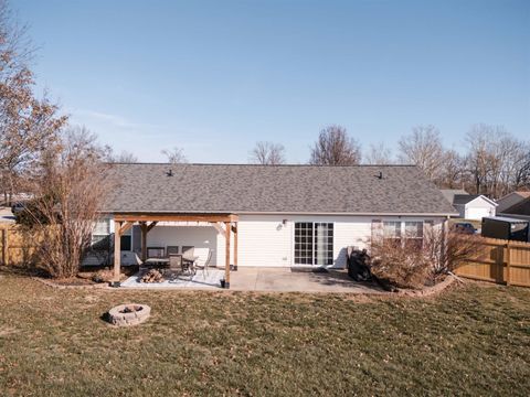 Tiny photo for 1505 Hawkeye Court, Cartervill, IL 62918 (MLS # 100000039)