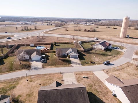 Tiny photo for 1505 Hawkeye Court, Cartervill, IL 62918 (MLS # 100000039)