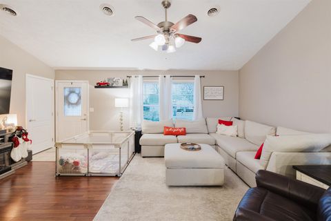 Tiny photo for 1505 Hawkeye Court, Cartervill, IL 62918 (MLS # 100000039)