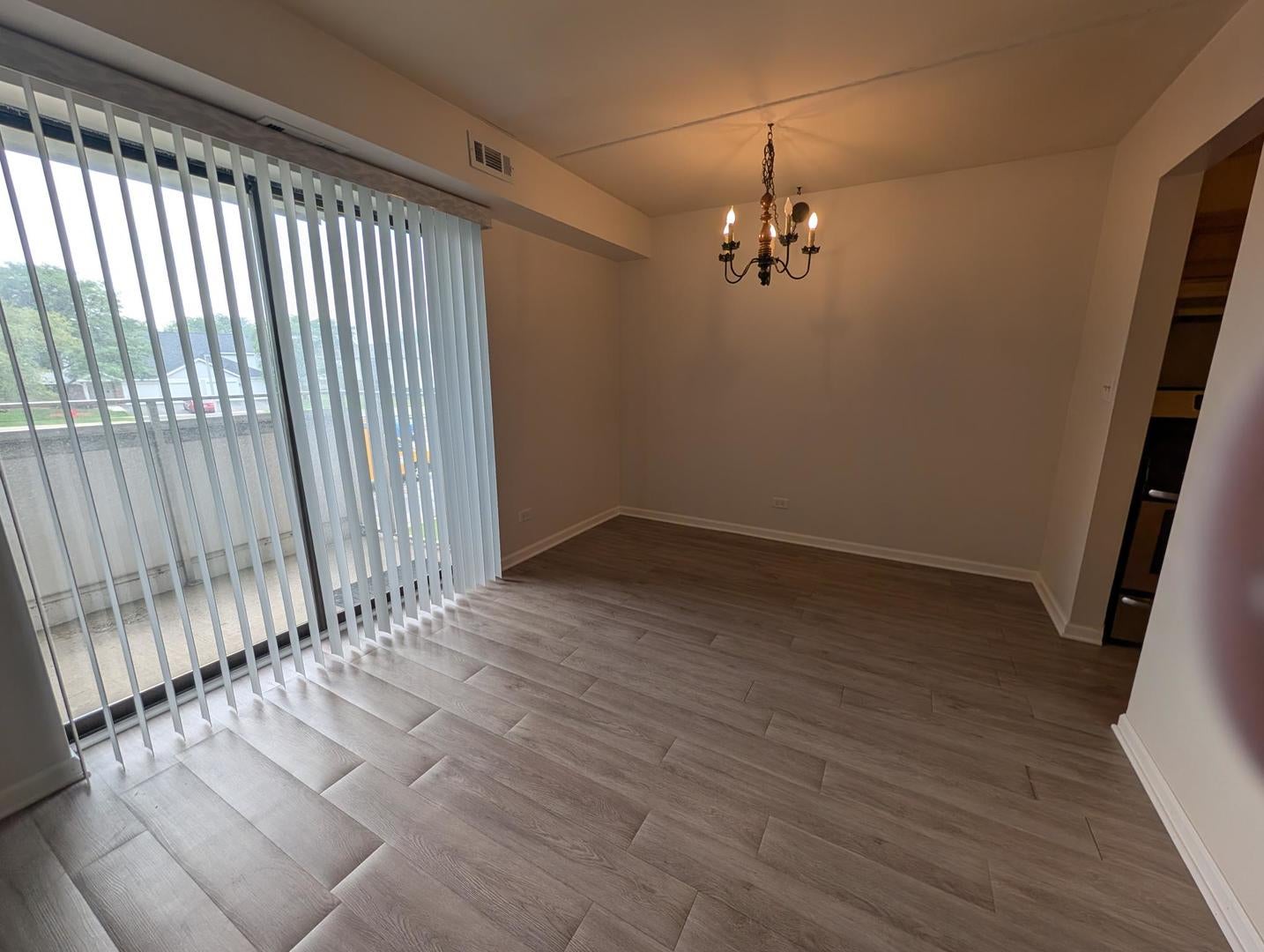 1460 FAIRLANE Drive 202