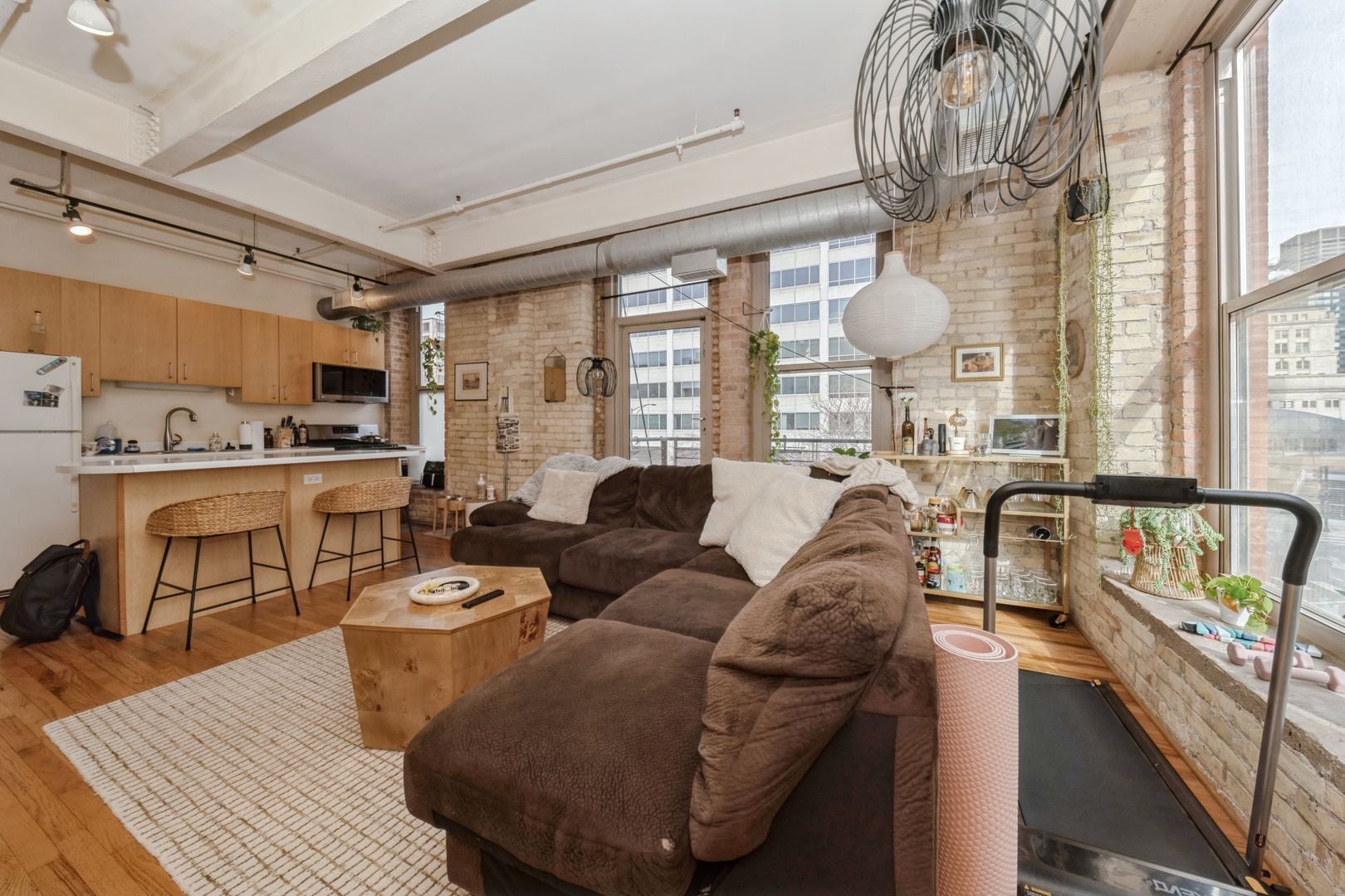 420 S Clinton Street 213